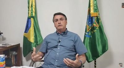 Desde el aislamiento, Bolsonaro pide a alcaldes y gobernadores que abran el comercio