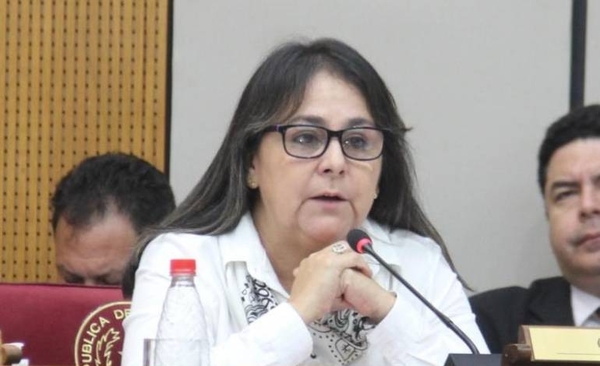 Senadora Georgia Arrúa sobre atenciones en el IPS: "Es una estafa institucionalizada hace años en nuestro país" » Ñanduti