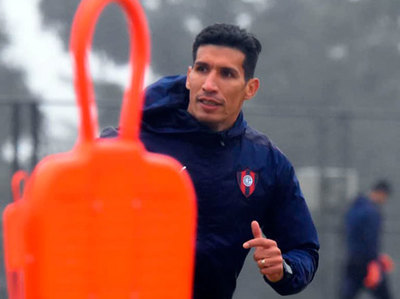Detectan lesión fibrilar en Marcos Cáceres