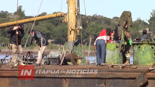 ANTE RIESGO AMBIENTAL ORDENAN ASEGURAR BUQUE Y TOMAN MUESTRAS OLEOSAS EN SU INTERIOR.
