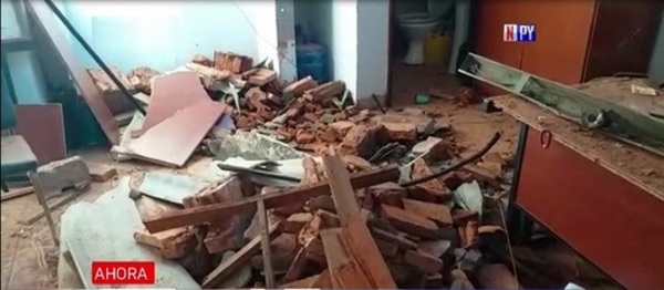 Derrumbe en la Fiscalía de Caazapá deja 3 heridos – Prensa 5