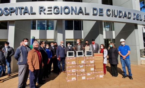 Gobernación dona monitores para fortalecer servicio contra covid-19