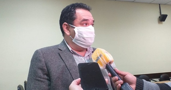 Tras condena, exministro de Niñez asegura ser víctima de estafa