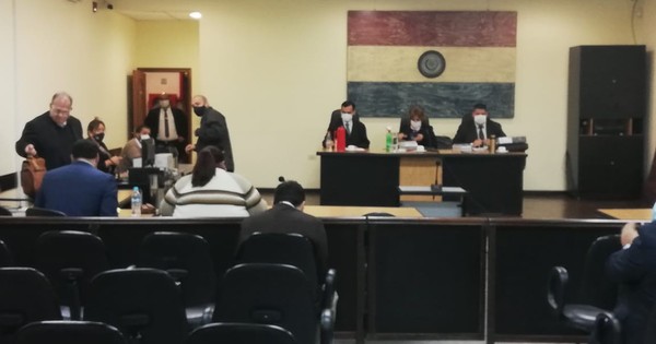 Vaso de leche: condenan a exministro de la Niñez a 4 años de cárcel