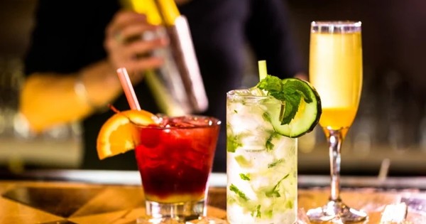 Con toques de frutilla y gin tonic se crea el trago rohayhu Areguá