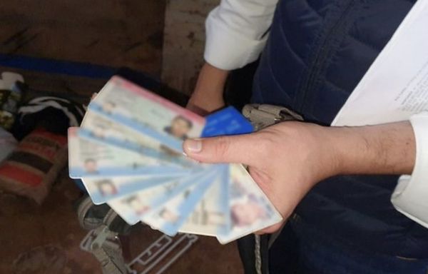 Cédulas a cambio de crack, la modalidad de distribuidor de droga para retener “clientes”