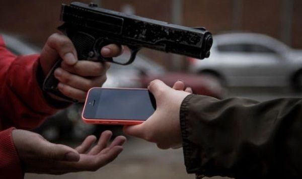 Seguidilla de asalto en los barrios periféricos - ABC en el Este - ABC Color
