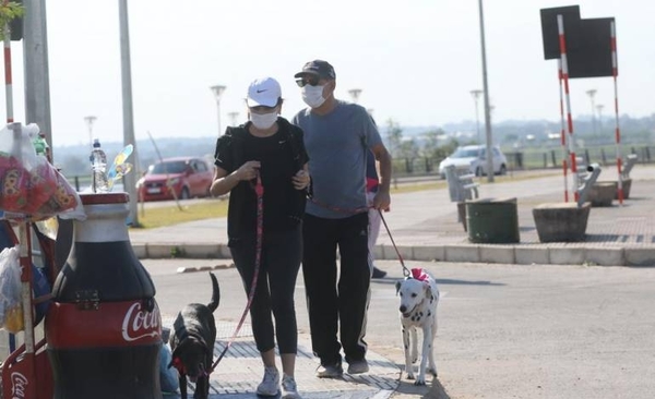 HOY / Mucho movimiento en la Costanera de Asunción aprovechando el calorcito