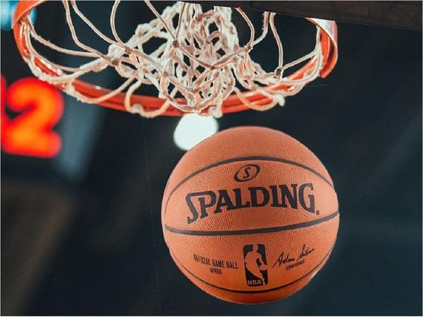 La NBA preocupada por posibles problemas cardiacos en jugadores con COVID-19