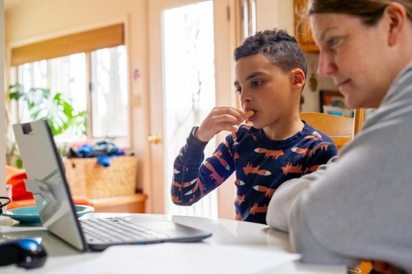 Cerca de 400.000 alumnos no acceden a clases virtuales, según encuesta de UNICEF