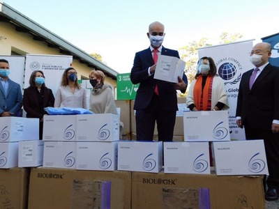 Salud recibe donación de 5.040 batas quirúrgicas y 5.000 hisopos » Ñanduti