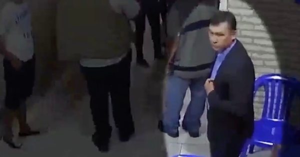 Aparece otra persona que mueve la vainilla de la escopeta