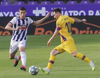 Lionel Messi sigue marcando el camino
