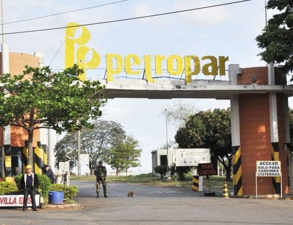 Petropar nuevamente en el ojo de la tormenta por una licitación - Megacadena — Últimas Noticias de Paraguay