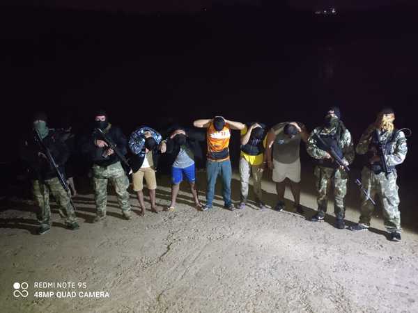 Detienen a siete personal que intentaron ingresar ilegalmente por el río Paraná