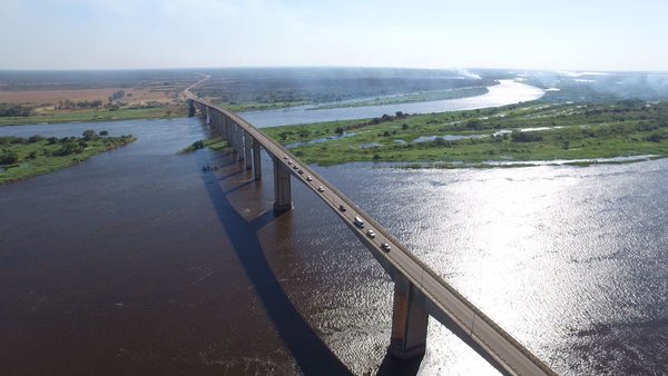 Hallan evidencias de posible suicidio en el puente Nanawa