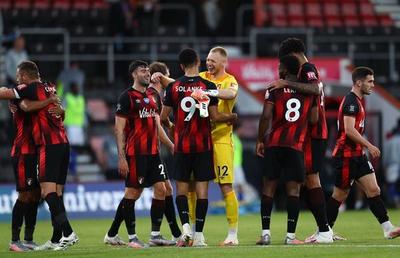Leicester cae ante el Bournemouth y compromete su presencia en Champions