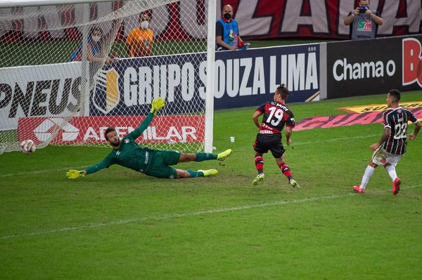 Flamengo acaricia el título carioca