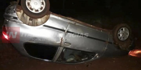 VUELCO DE AUTOMÓVIL EN UN CAMINO VECINAL DE YATYTAY