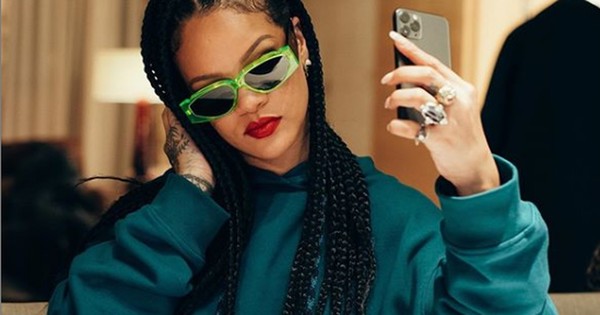 ¿Por qué Rihanna paró la producción de su próximo disco?