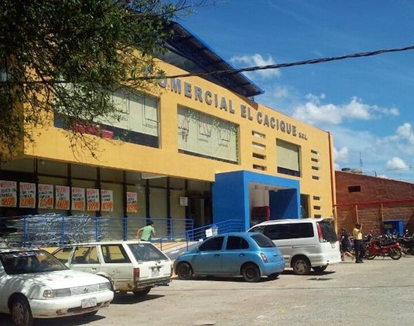 Director de la XI Región Sanitaria: Hubo un relajo en supermercado de Luque, por eso hay 45 positivos y se cerró por 15 días - ADN Paraguayo