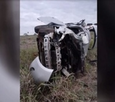 Militares fallecen en violento accidente de tránsito - Paraguay.com