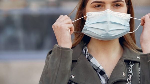 Multarán a los locales que admitan clientes sin tapabocas