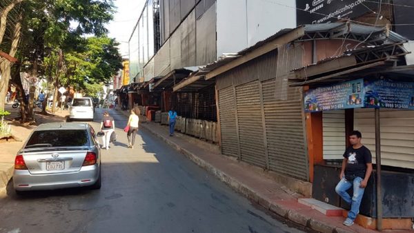 CDE: La crisis avanza y no hay respuestas