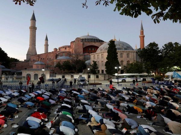 Islamización de la basílica Santa Sofía aflige al Papa