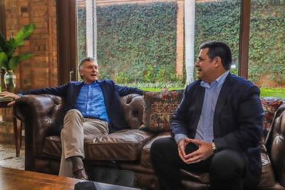 Visita de Macri a Cartes es privada y no debilita imagen de Mario Abdo, dice Lugo - ADN Paraguayo