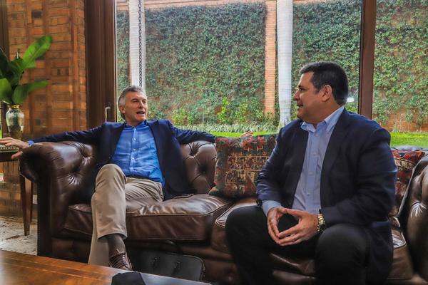 Visita de Macri a Cartes es privada y no debilita imagen de Mario Abdo, dice Lugo - ADN Paraguayo
