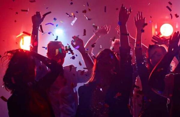 'Cometí un error': Pensaba que la pandemia era un engaño, fue a una 'Fiesta Covid' y murió - SNT