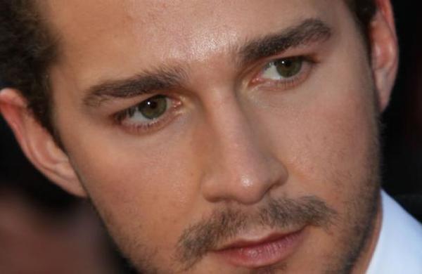 ¿No será mucho? Shia LaBeouf se tatuó el pecho entero para su próxima película - SNT