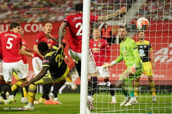 Manchester United se deja escapar dos puntos - Fútbol - ABC Color
