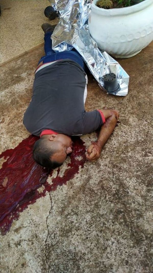 Sicarios asesinan a balazos a un hombre en una heladería de Ponta Porã