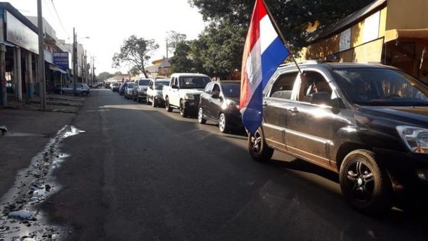 Caravana de comerciantes de Pedro Juan pide mayor asistencia del Gobierno