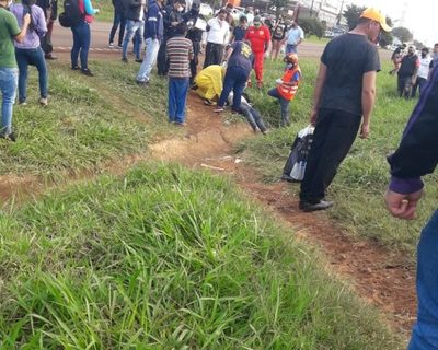 Motociclista muere tras aparente maniobra indebida