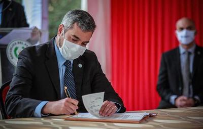 Promulgan ley de jubilación de profesionales médicos, odontólogos y bioquímicos