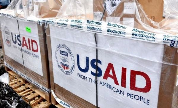 Arriba primera tanda de 50 respiradores donados por EEUU