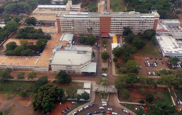 Se disfrazan de médicos y roban en IPS | Crónica