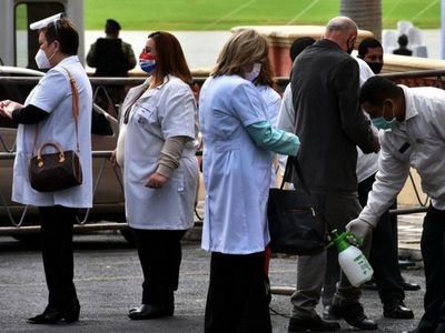 Médicos claman acabar con la corrupción