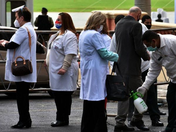 Médicos claman acabar con la corrupción