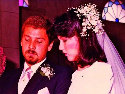Reyes-Amarilla Un amor de las aulas al altar