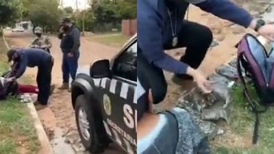 En San Ignacio agentes de la SENAD sorprendieron a un supuesto microtraficante en plena vía pública