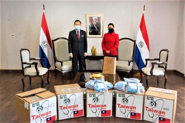 Taiwán entrega donación de 10.000 tapabocas para centros penitenciarios y educativos » Ñanduti
