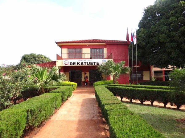 Denuncian supuesta recaudación paralela en la Municipalidad de Katueté » Ñanduti
