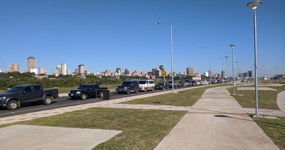 Automovilistas aguardan test de COVID-19 en la Costanera: “Tenemos insumos para 10 días”