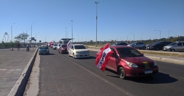 Copaco: nueva caravana de funcionarios en rechazo a la expropiación de tierras en Luque
