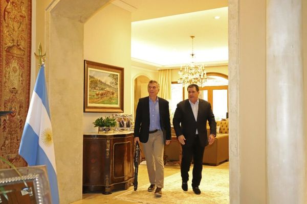 Visita de Macri representa "la fragilidad del Estado paraguayo en cumplimiento de la ley", dice senador
