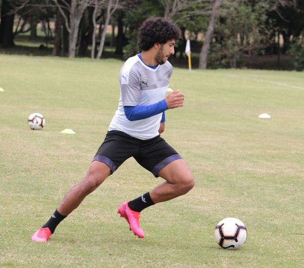 Cecilio “se declaró libre” - Fútbol - ABC Color